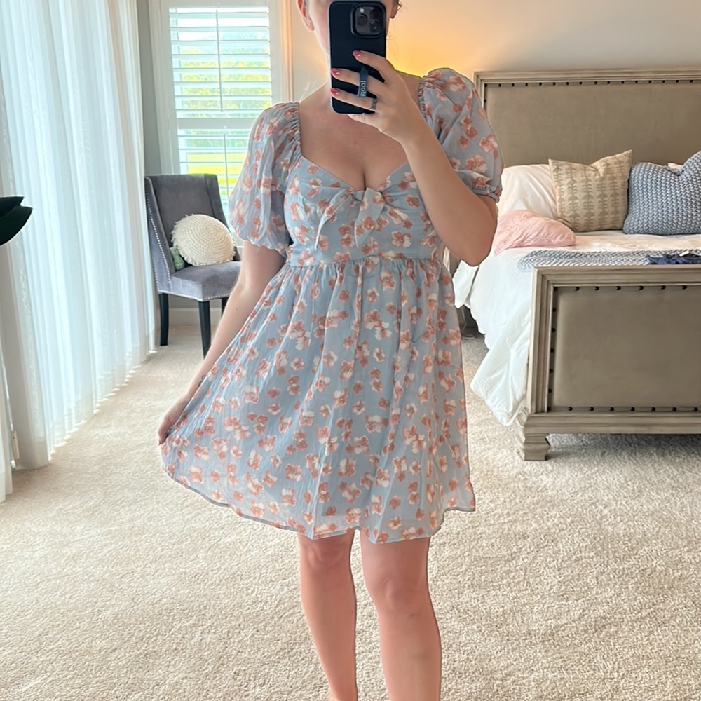 VICI Aakaa Blue Pink Puff Sleeve Sweetheart Neckline lined mini dress Sm